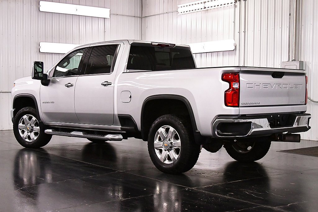 Used 2023 Chevrolet Silverado 2500 LTZ w/ LTZ Premium Package image 5