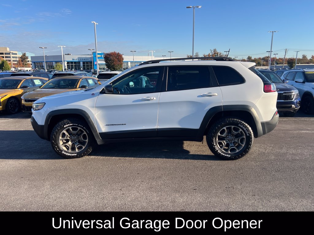 Used 2020 Jeep Cherokee Trailhawk w/ Comfort/Convenience Group AWD/4WD image 6