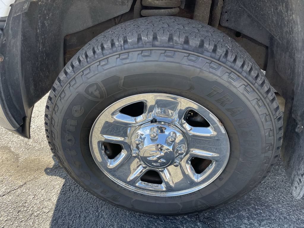 Used 2018 RAM 3500 Tradesman w/ Chrome Appearance Group AWD/4WD image 10
