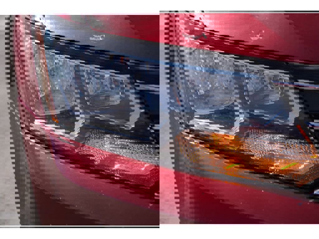 Used 2016 Volkswagen Passat 1.8T S image 7