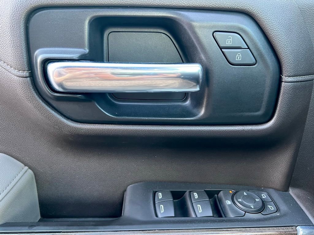 Used 2020 Chevrolet Silverado 1500 LT w/ All-Star Edition image 19