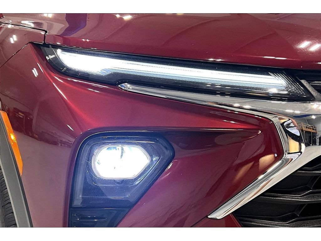 Used 2025 Chevrolet TrailBlazer LT AWD/4WD image 51