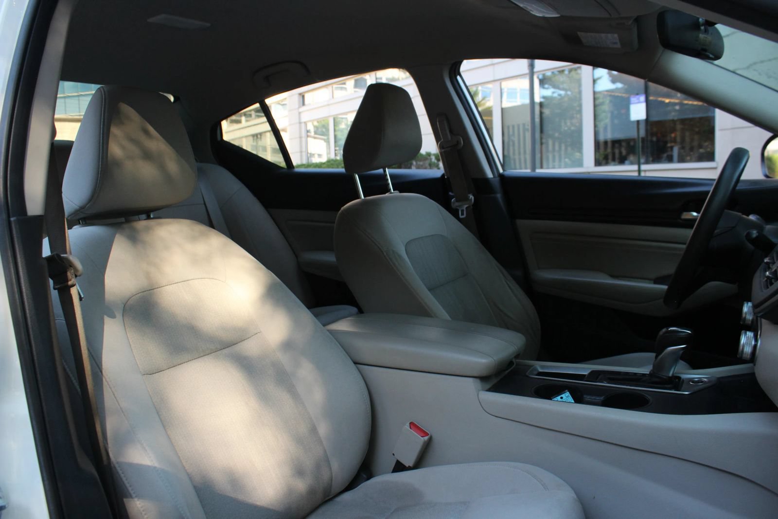 Used 2020 Nissan Altima 2.5 S FWD image 28
