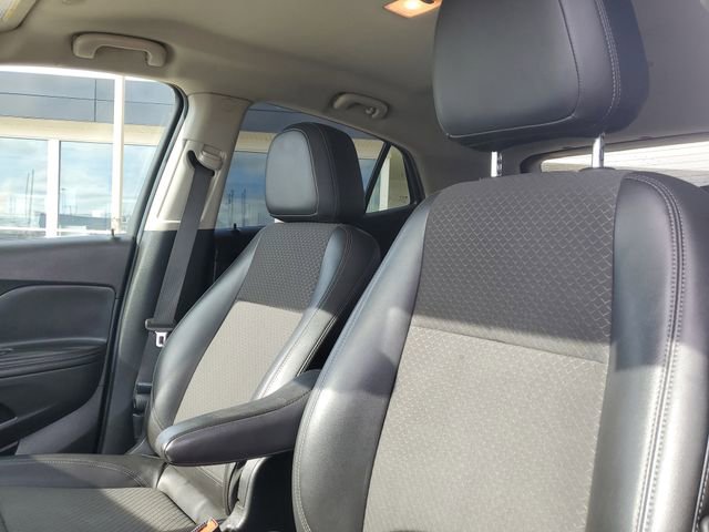 Used 2019 Buick Encore Preferred image 5