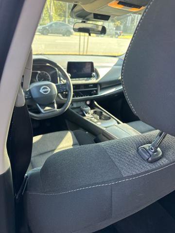 Certified 2025 Nissan Rogue SV FWD image 8