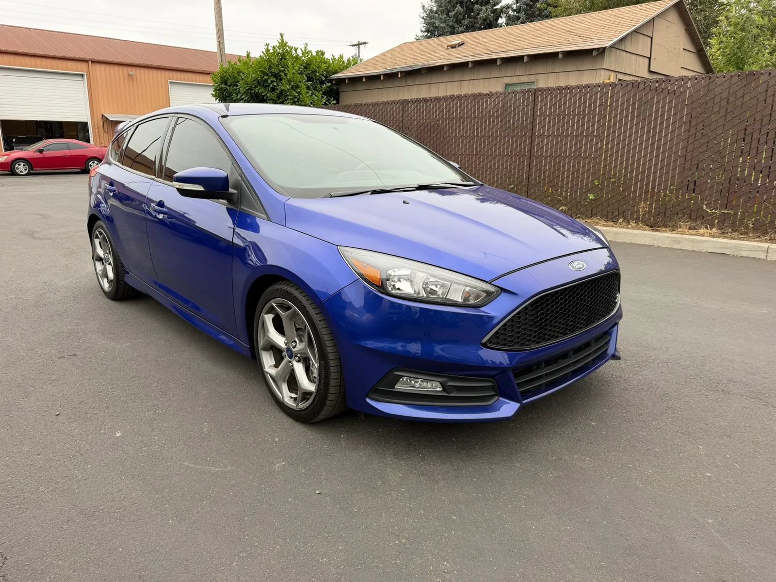 Used 2015 Ford Focus ST FWD image 3