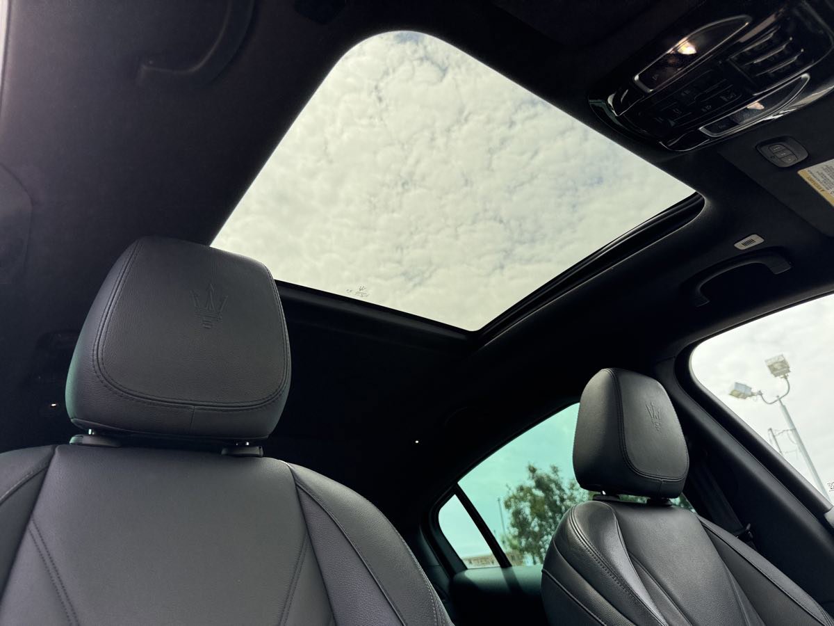 Used 2023 Maserati Grecale GT AWD/4WD image 17