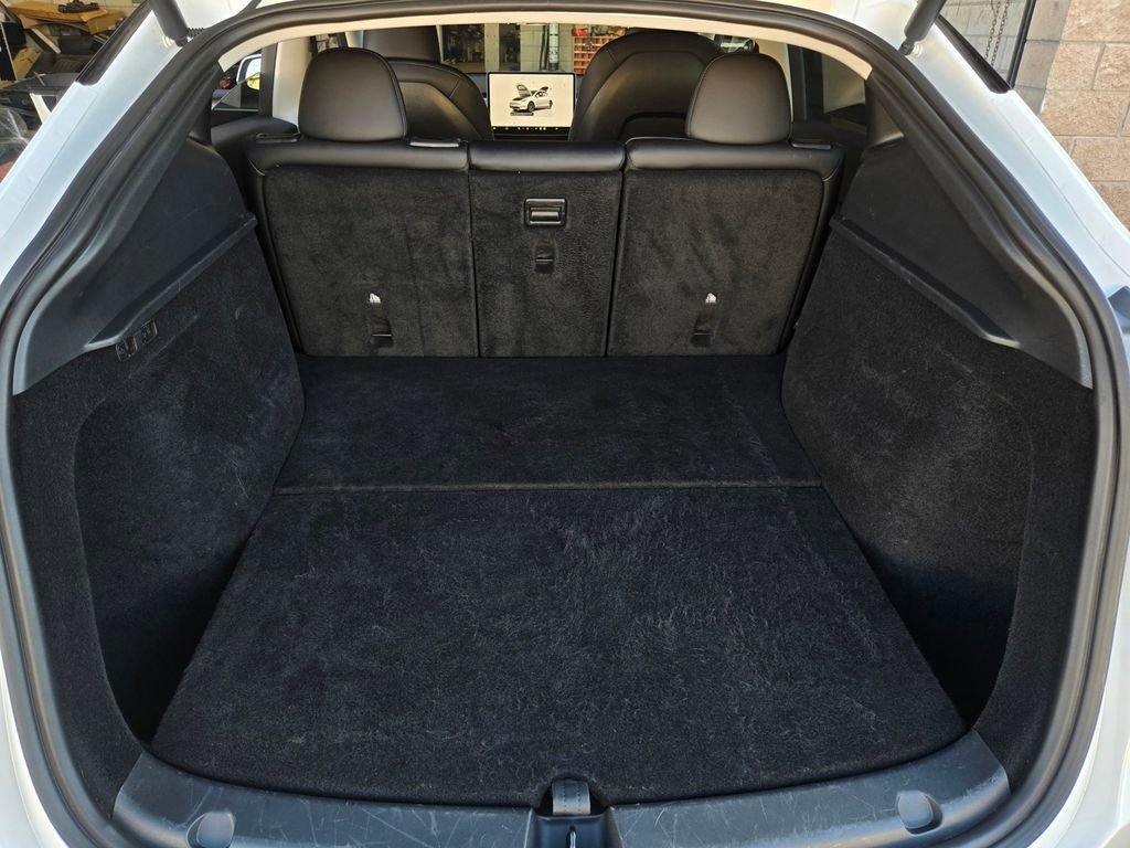 Used 2025 Tesla Model Y Long Range image 21