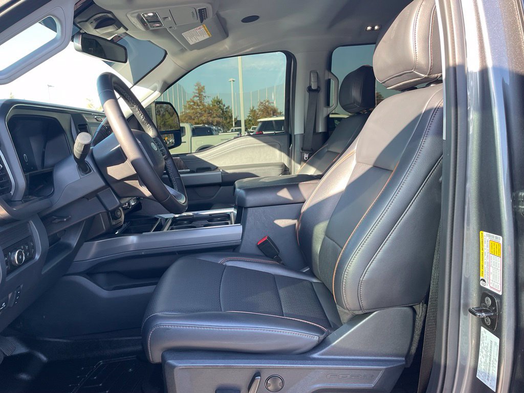 Certified 2025 Ford F250 Lariat w/ Lariat Ultimate Package AWD/4WD image 9