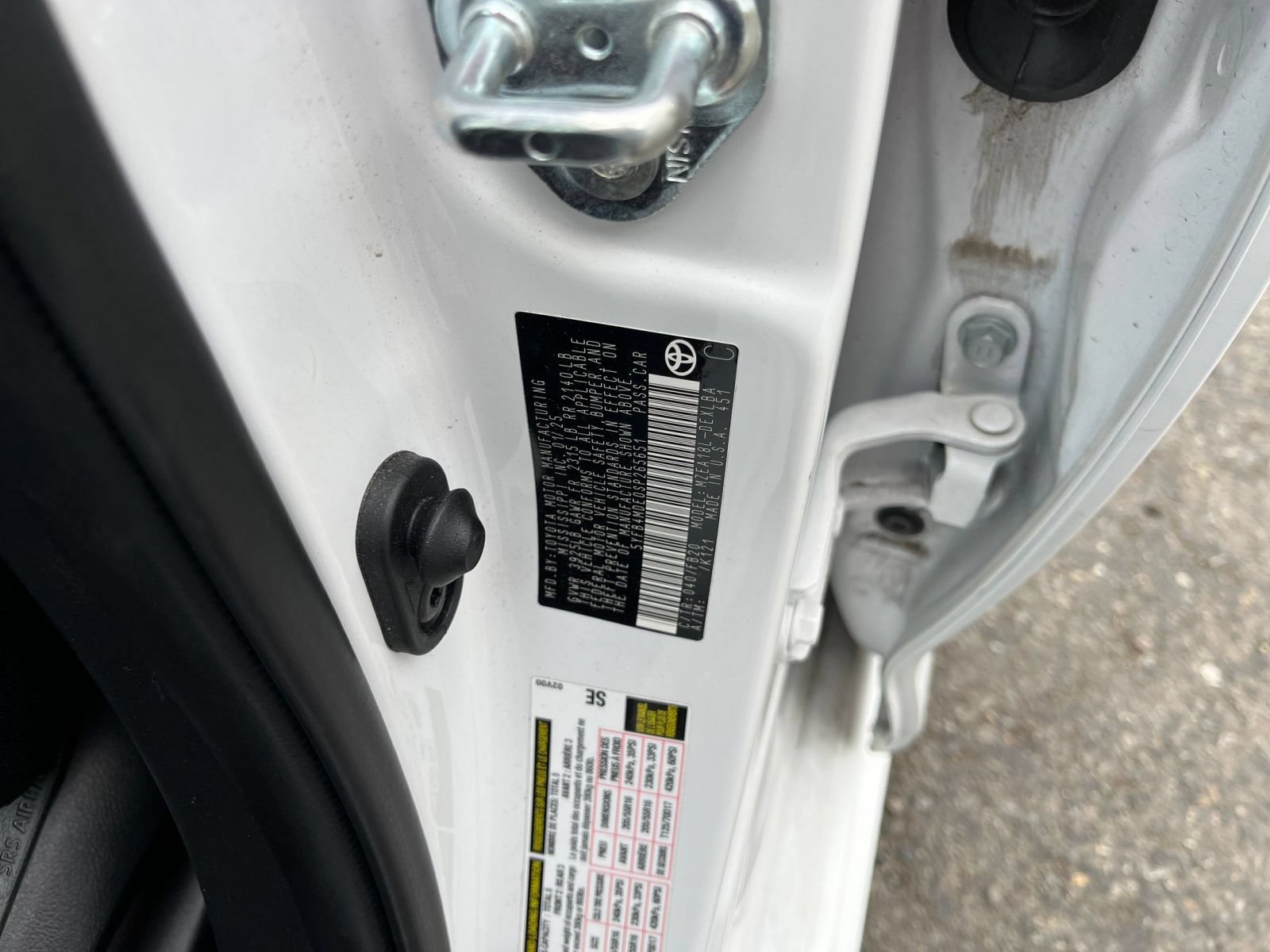 Used 2025 Toyota Corolla LE FWD image 28