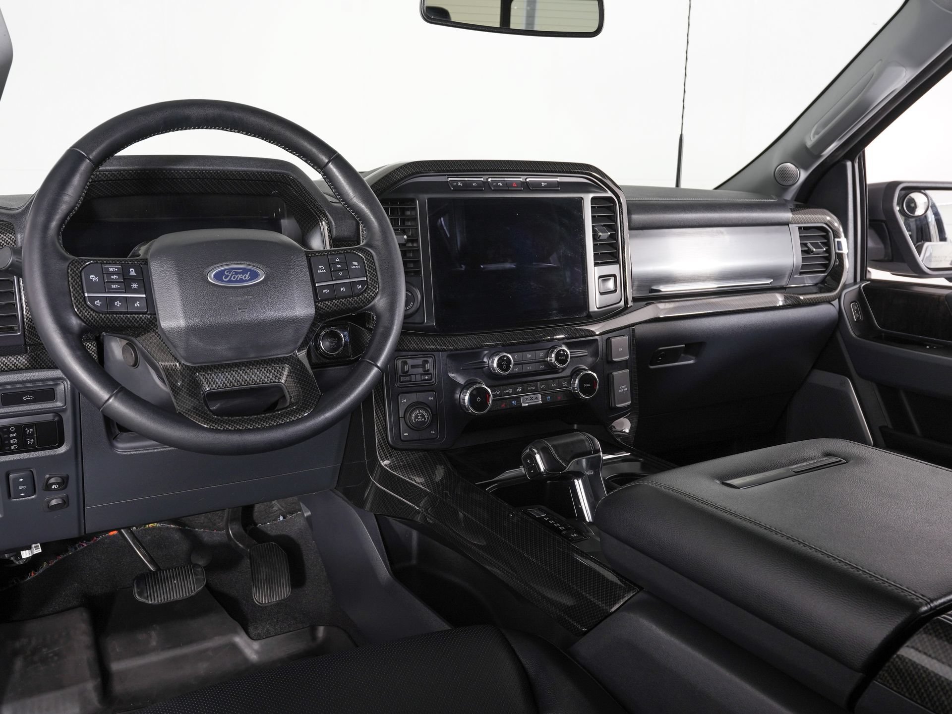 Used 2023 Ford F150 Lariat w/ Equipment Group 502A High AWD/4WD image 17