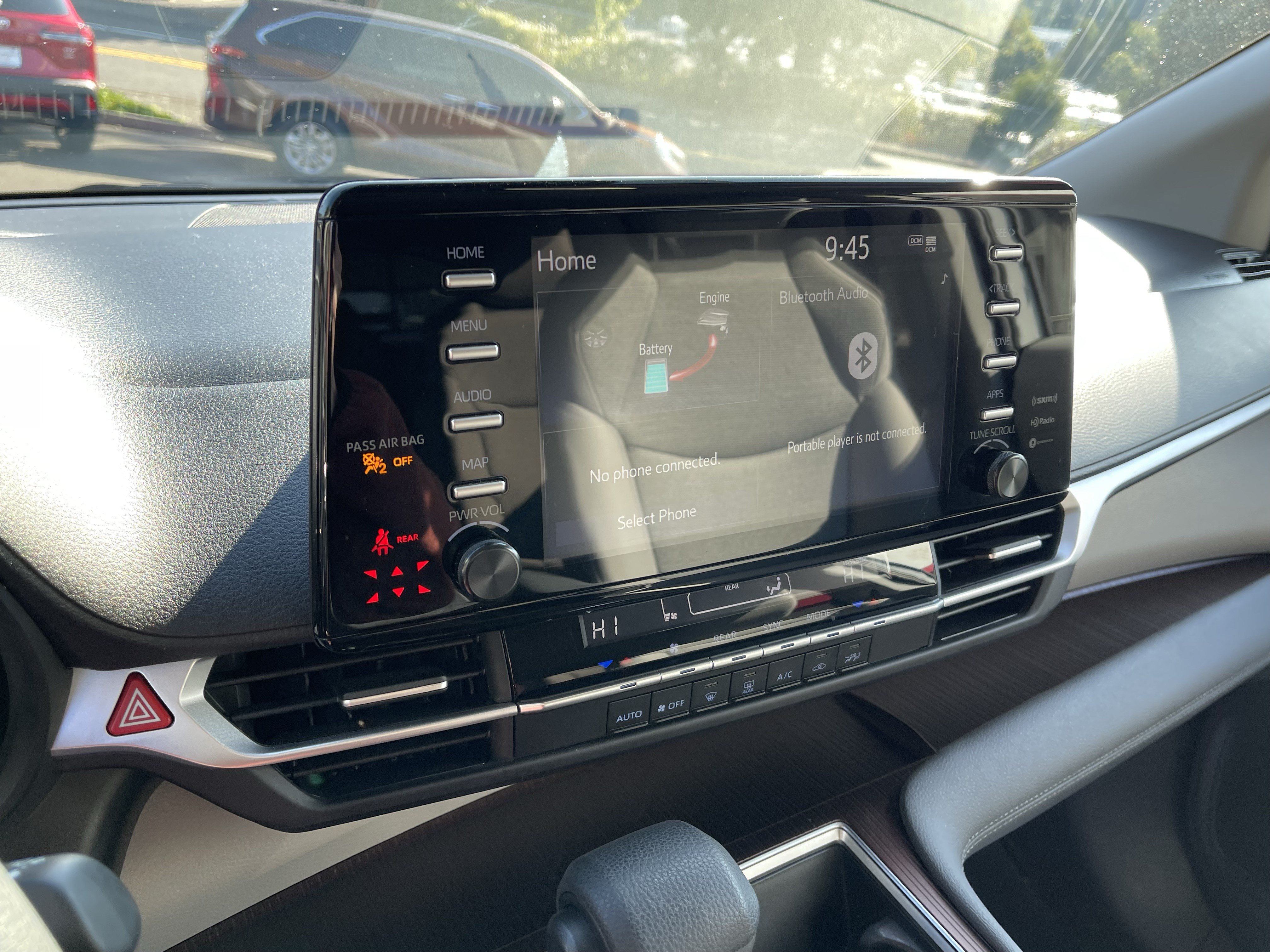 Certified 2024 Toyota Sienna LE AWD/4WD image 22
