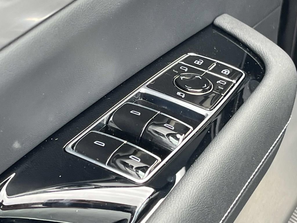 New 2026 Cadillac Vistiq Sport image 24