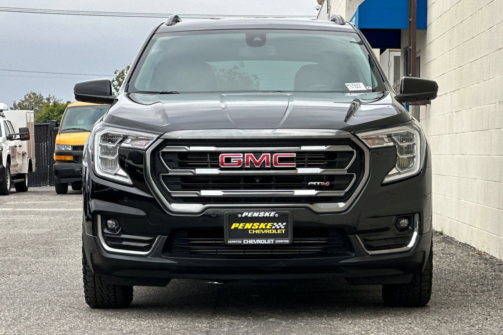 Certified 2022 GMC Terrain AT4 w/ Infotainment Package II AWD/4WD image 9