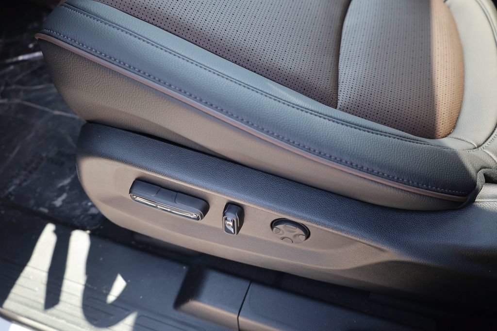 New 2026 Honda Odyssey Elite image 13