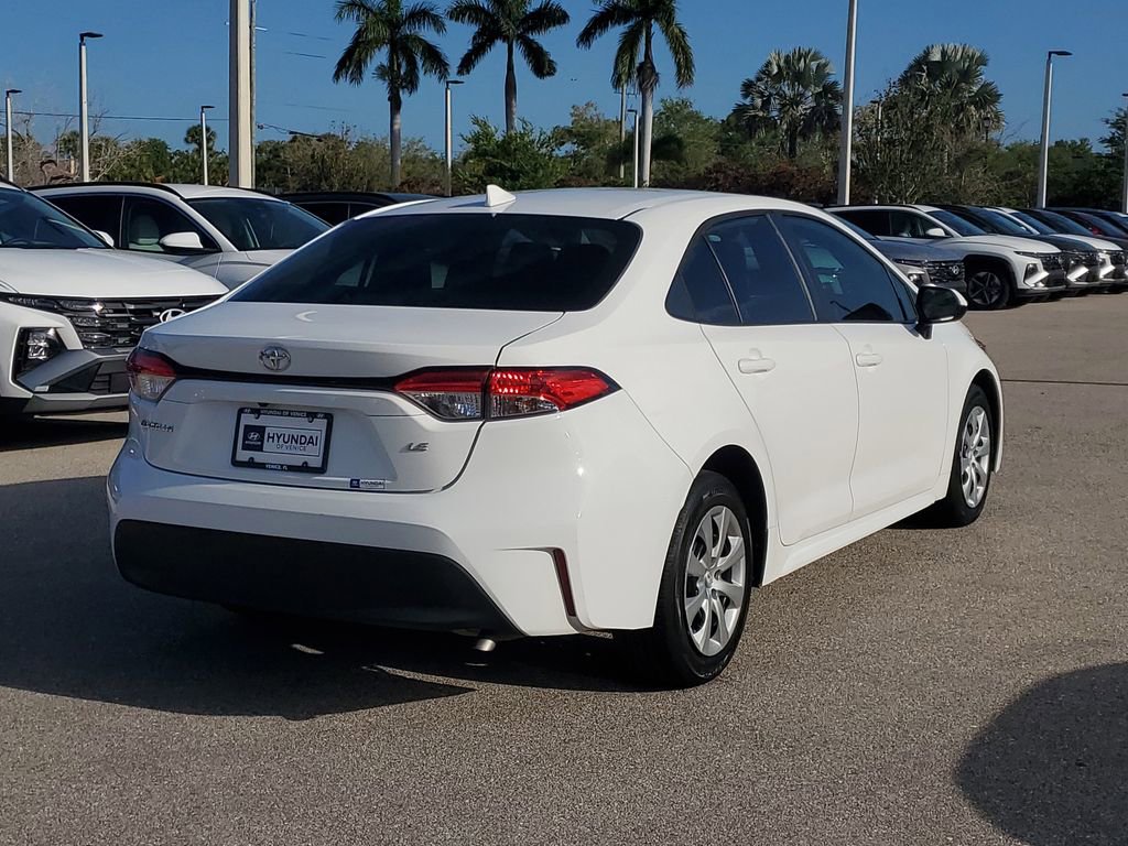 Used 2023 Toyota Corolla LE FWD image 8