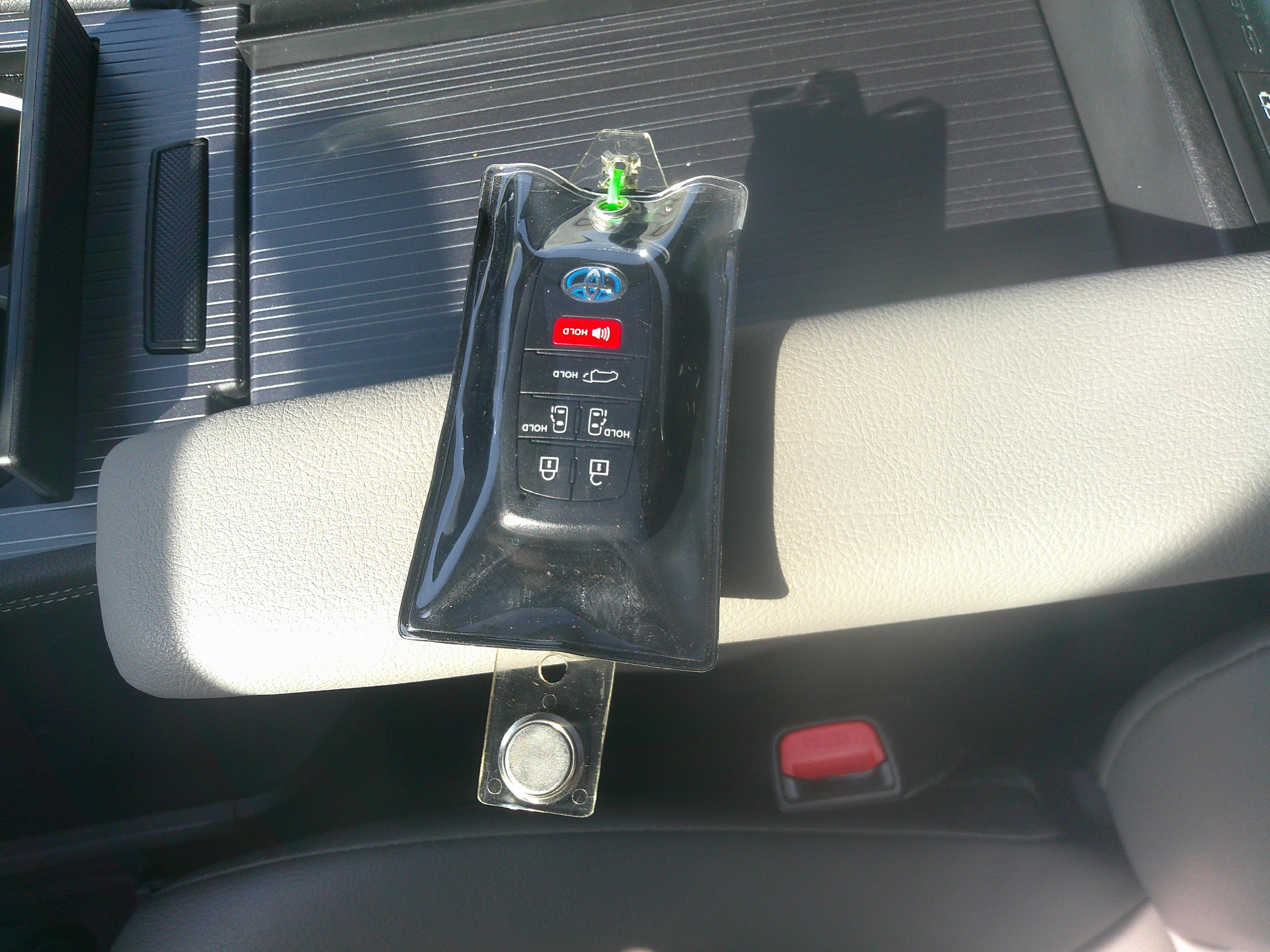 Used 2025 Toyota Sienna XLE image 38