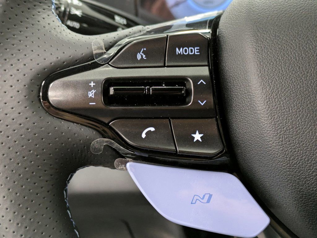 Used 2025 Hyundai Elantra N image 18