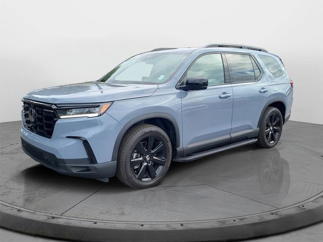 Certified 2025 Honda Pilot Black Edition image 3