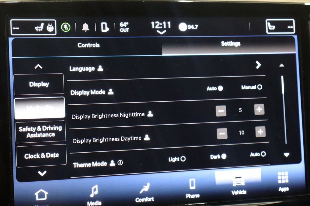 Used 2024 Chrysler Pacifica Touring-L image 36