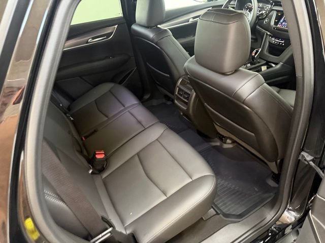 Used 2025 Cadillac XT5 Luxury w/ LPO, Floor Liner Package FWD image 36