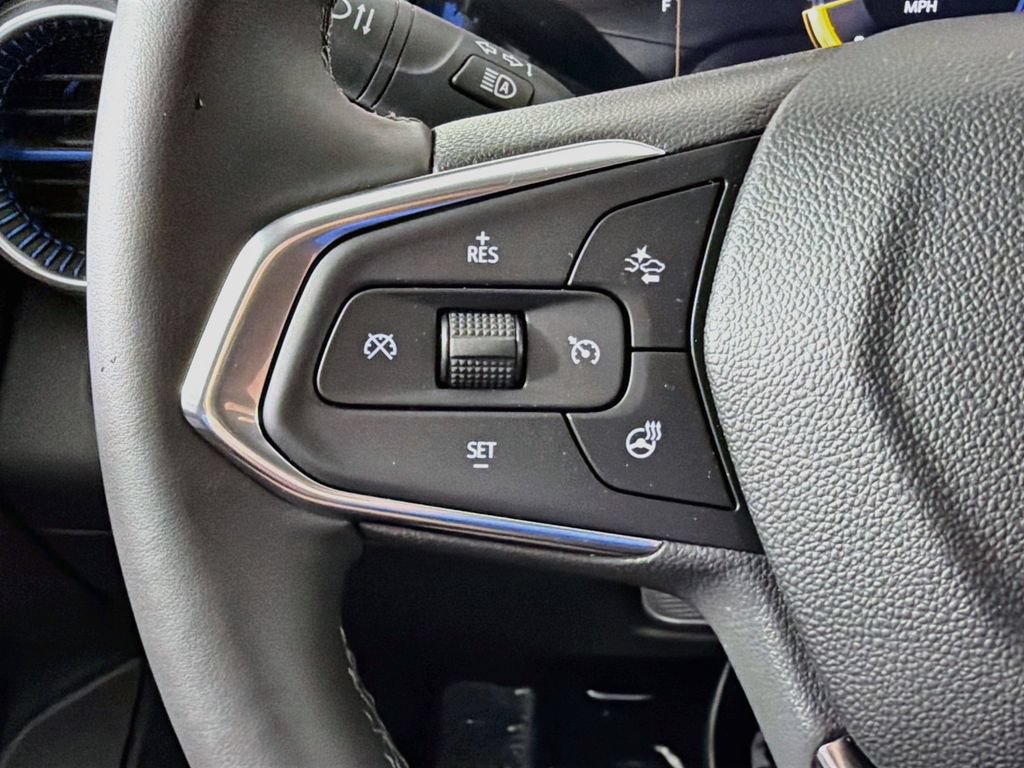 New 2026 Chevrolet Trax LT w/ Driver Confidence Package FWD image 32