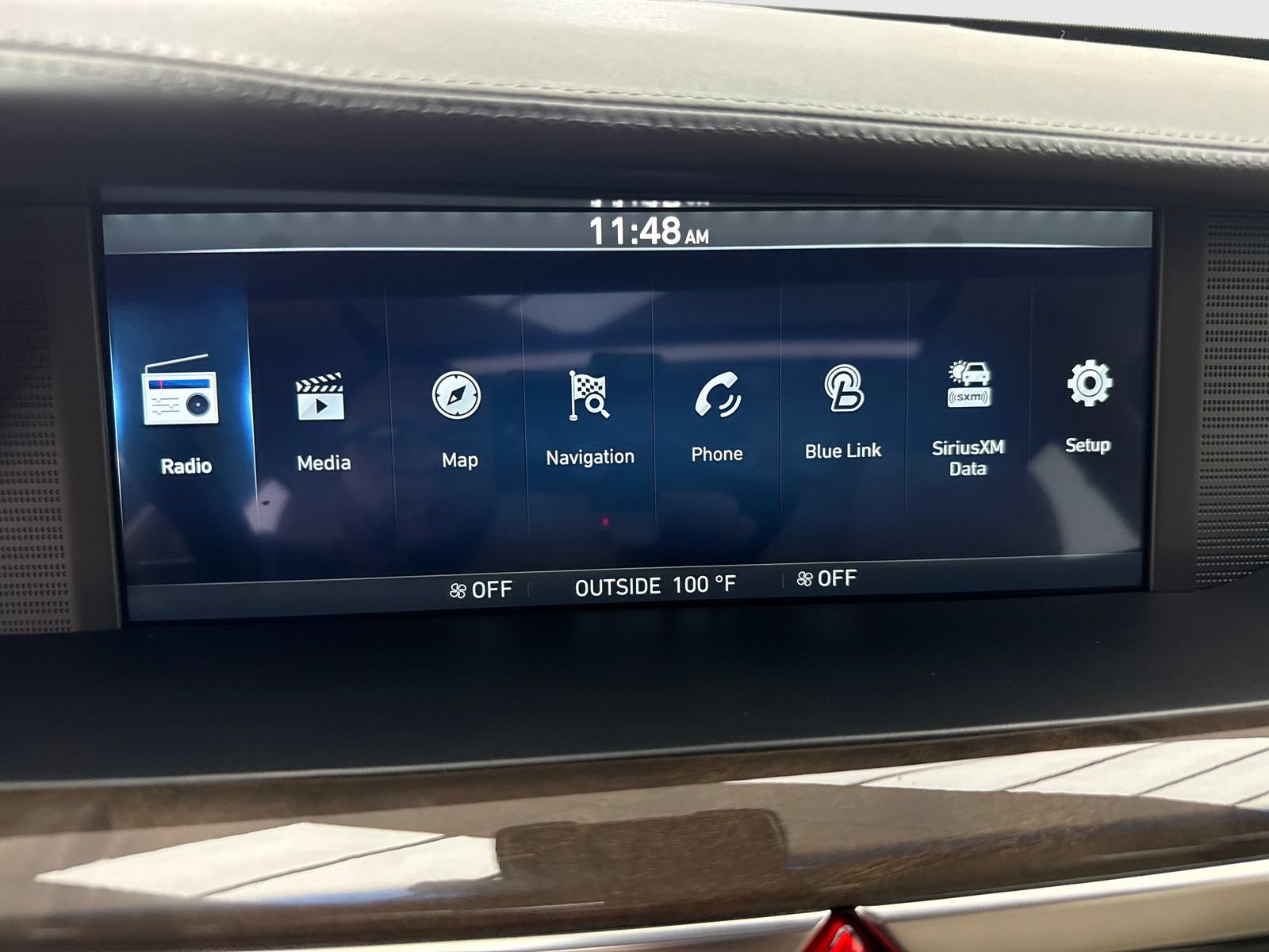 Used 2017 Genesis G90 3.3T Premium RWD image 29