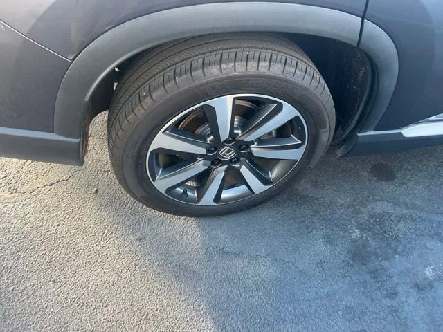 Certified 2025 Honda Pilot Touring image 18