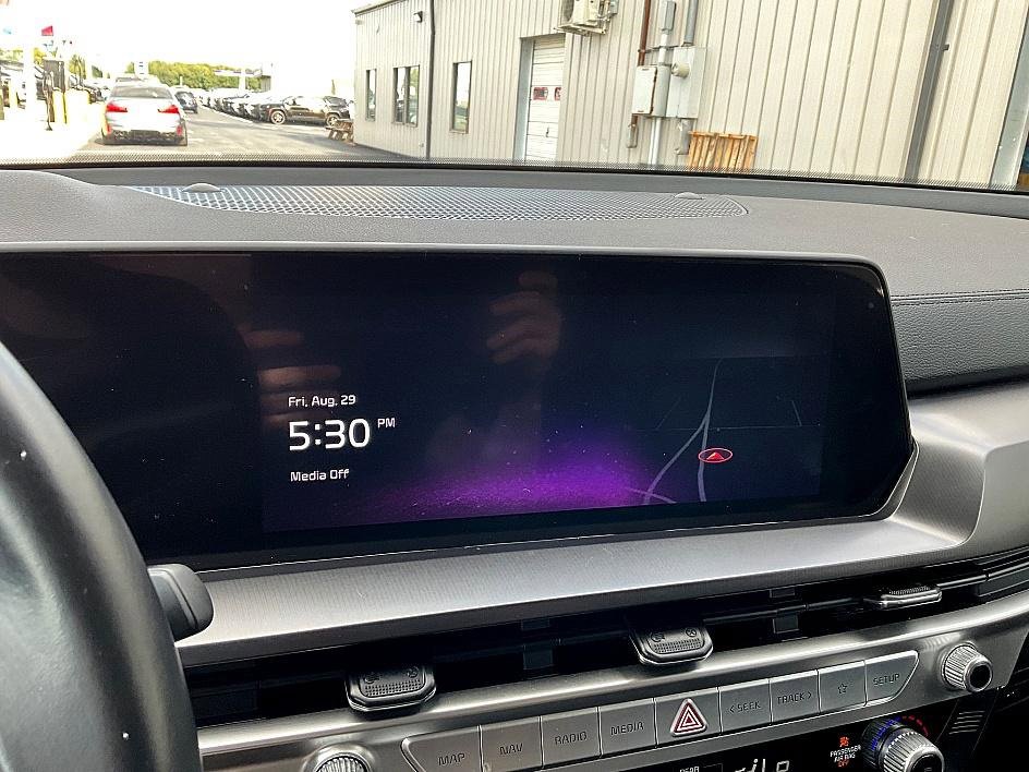 Used 2023 Kia Telluride LX image 15