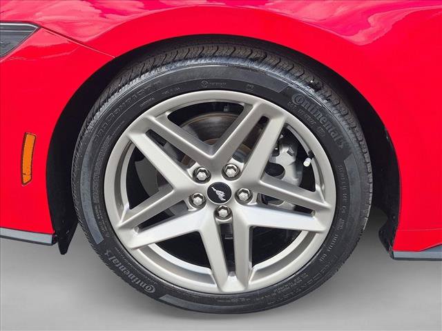 Used 2024 Ford Mustang Coupe RWD image 21
