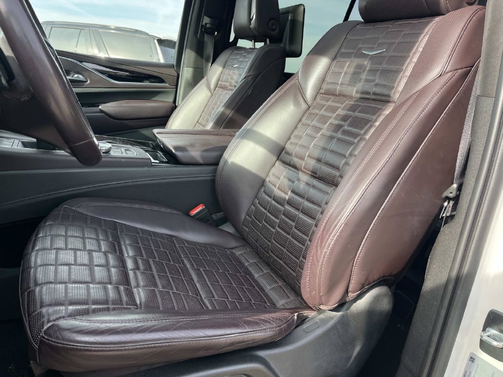 Used 2021 Cadillac Escalade ESV Sport Platinum AWD/4WD image 36