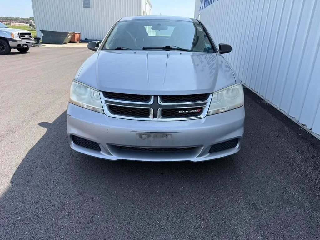Used 2013 Dodge Avenger SE FWD image 3