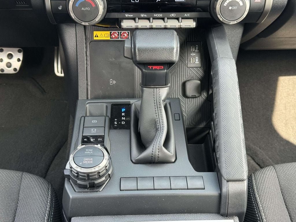 Used 2025 Toyota 4Runner TRD Sport AWD/4WD image 6