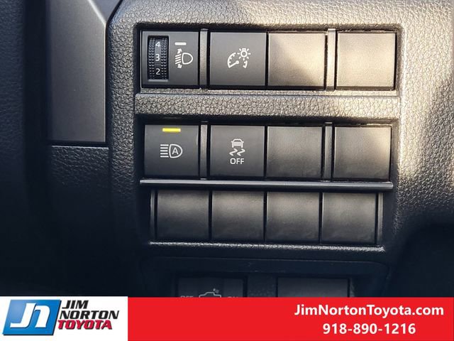 Used 2025 Toyota Tacoma TRD Off-Road image 23