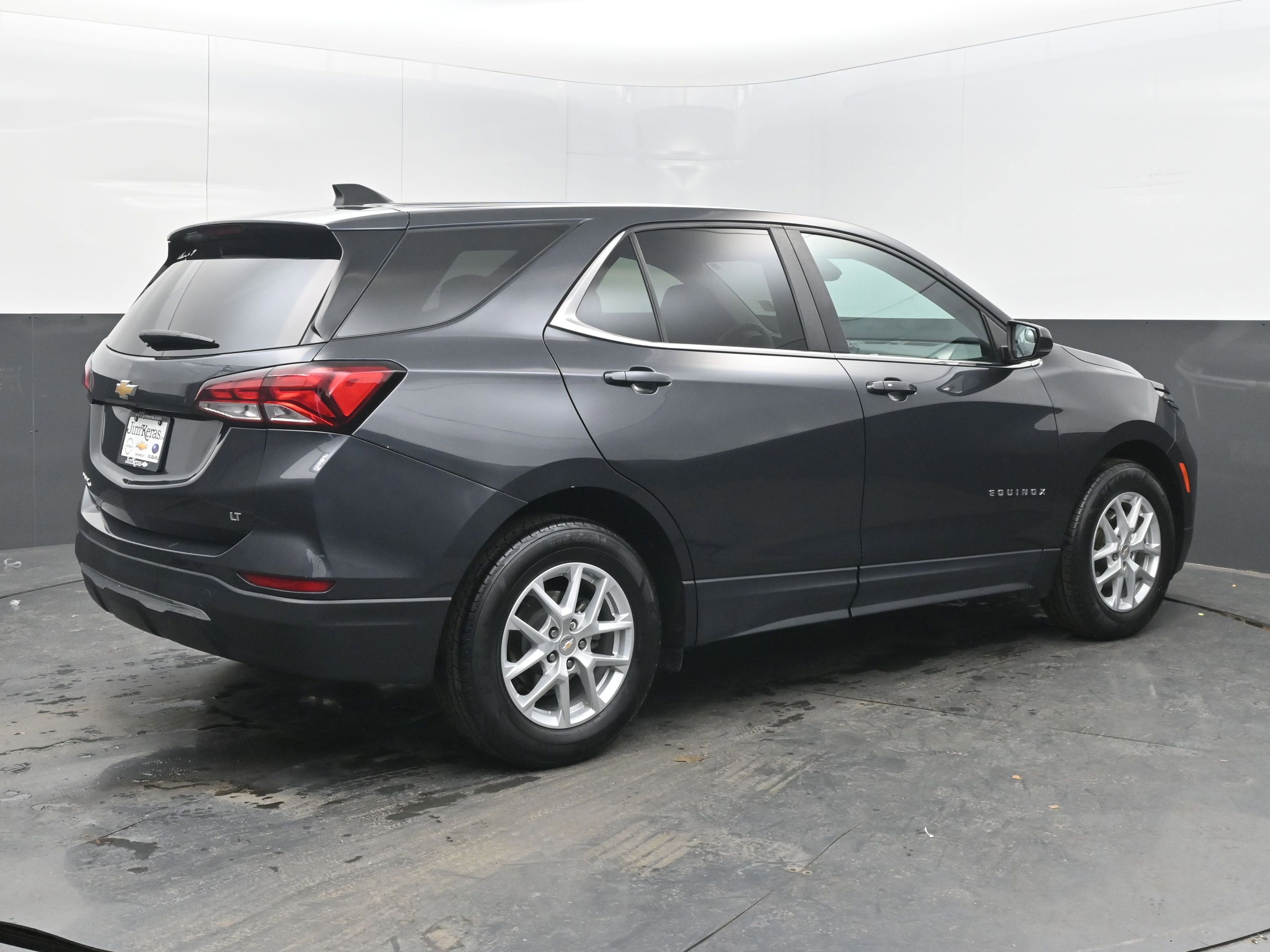 Used 2023 Chevrolet Equinox LT image 9