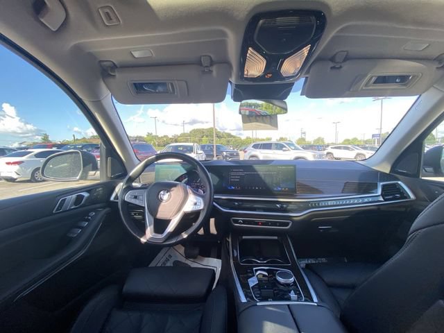 Used 2025 BMW X7 xDrive40i w/ Premium Package AWD/4WD image 5
