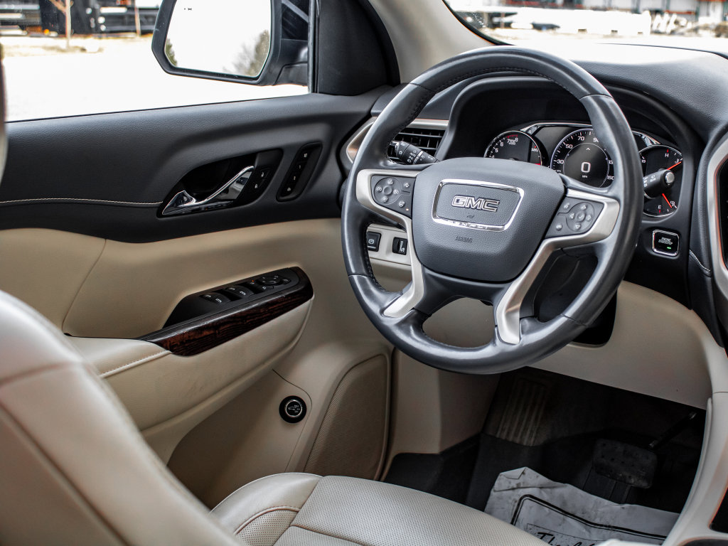 Used 2020 GMC Acadia Denali w/ Denali Ultimate Package AWD/4WD image 41