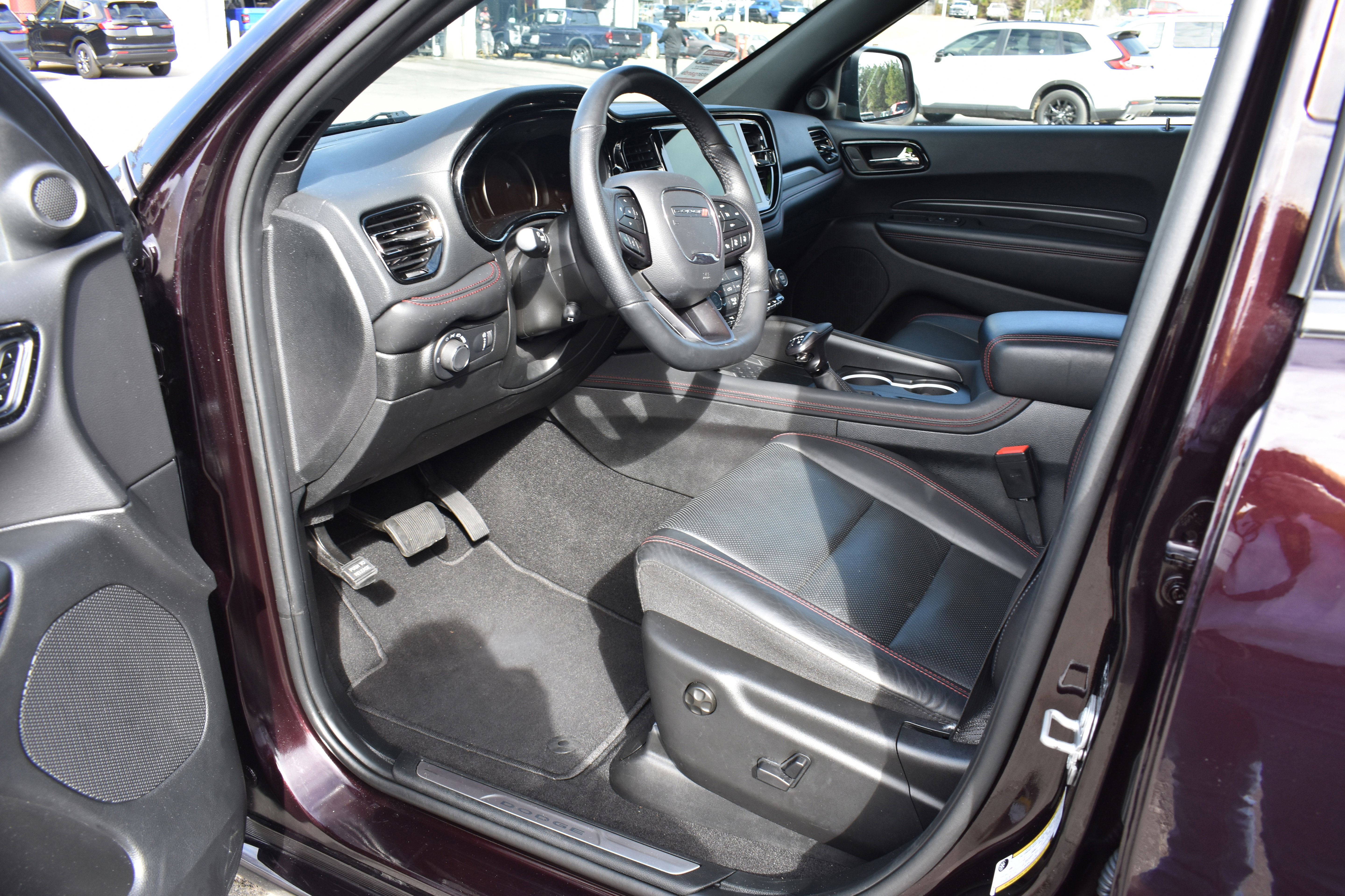 Used 2025 Dodge Durango GT image 12