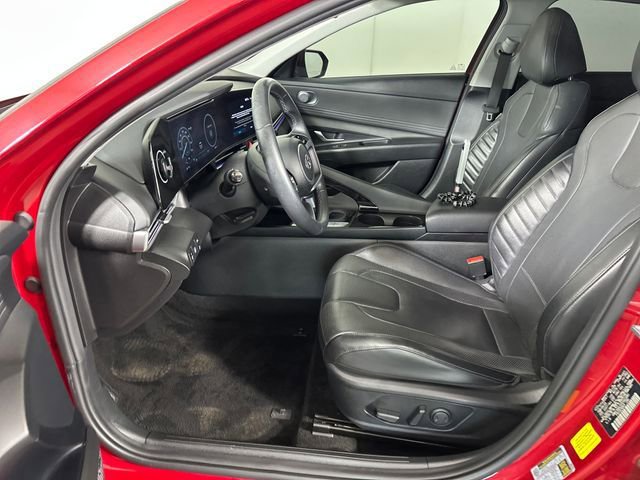 Used 2023 Hyundai Elantra Limited FWD image 11