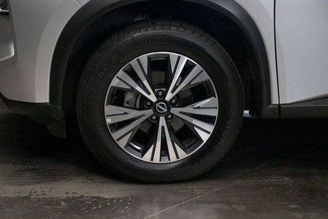 Used 2022 Nissan Rogue SV image 8