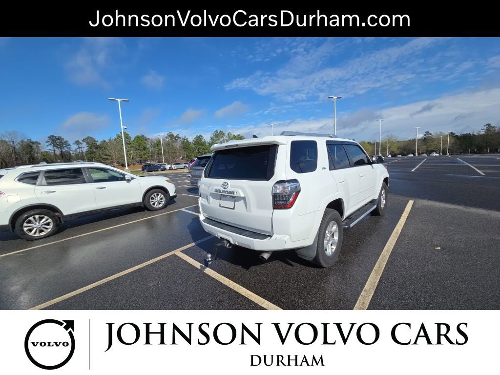 Used 2017 Toyota 4Runner SR5 Premium image 5