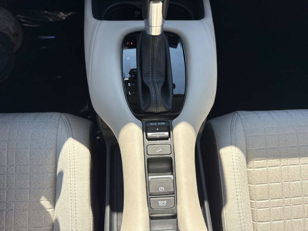 Certified 2027 Honda HR-V LX image 24