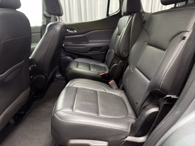 Used 2023 GMC Acadia SLT AWD/4WD image 26