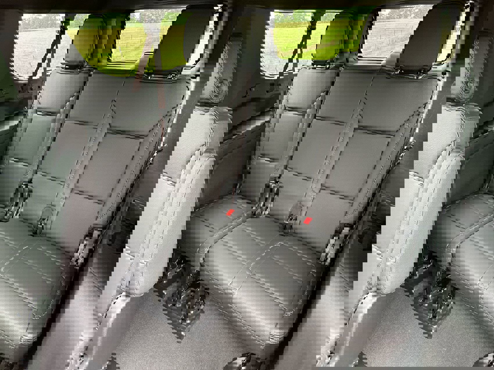 Used 2025 GMC Yukon XL Denali image 23