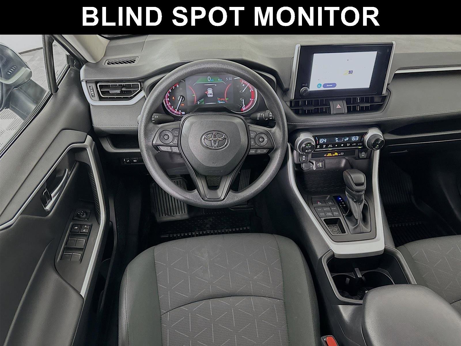 Used 2025 Toyota RAV4 XLE image 2