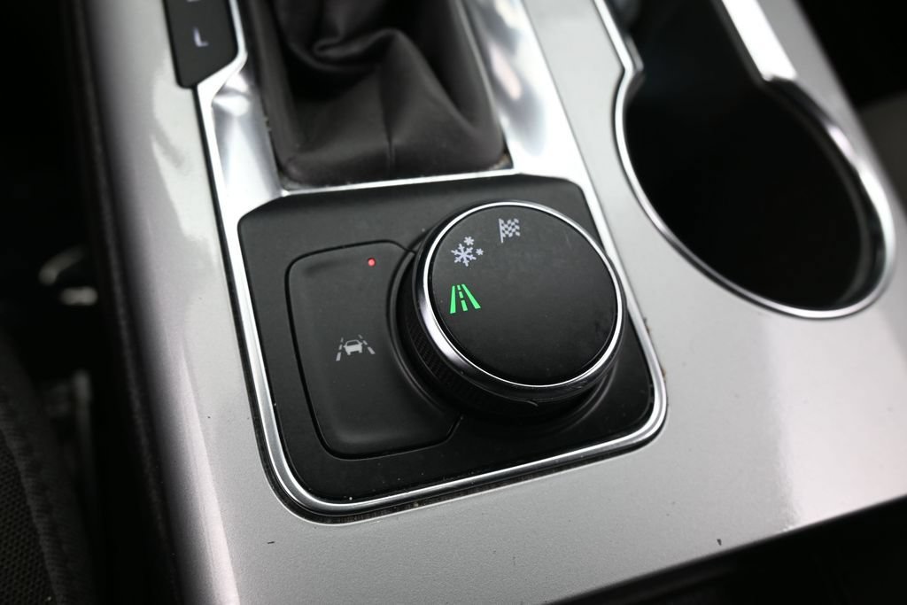 Used 2022 Chevrolet Blazer LT FWD image 27