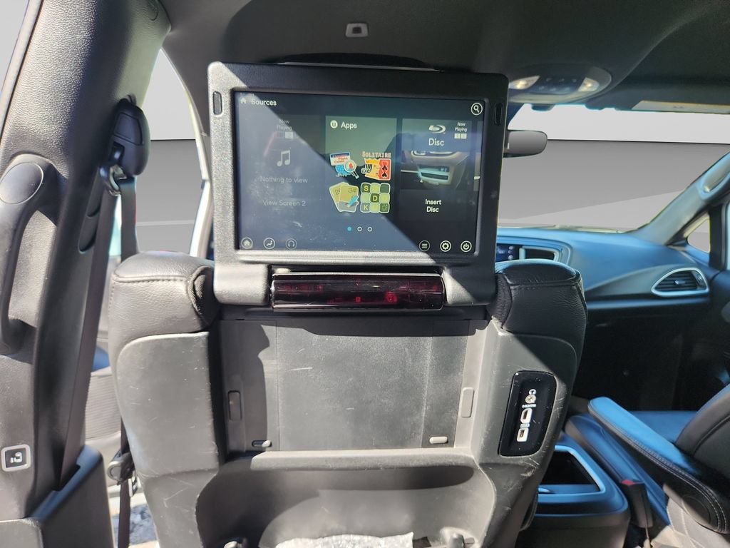 Used 2019 Chrysler Pacifica Touring-L Plus w/ S Appearance Package FWD image 20