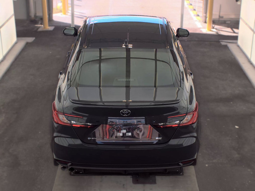 Used 2025 Toyota Camry SE FWD image 11