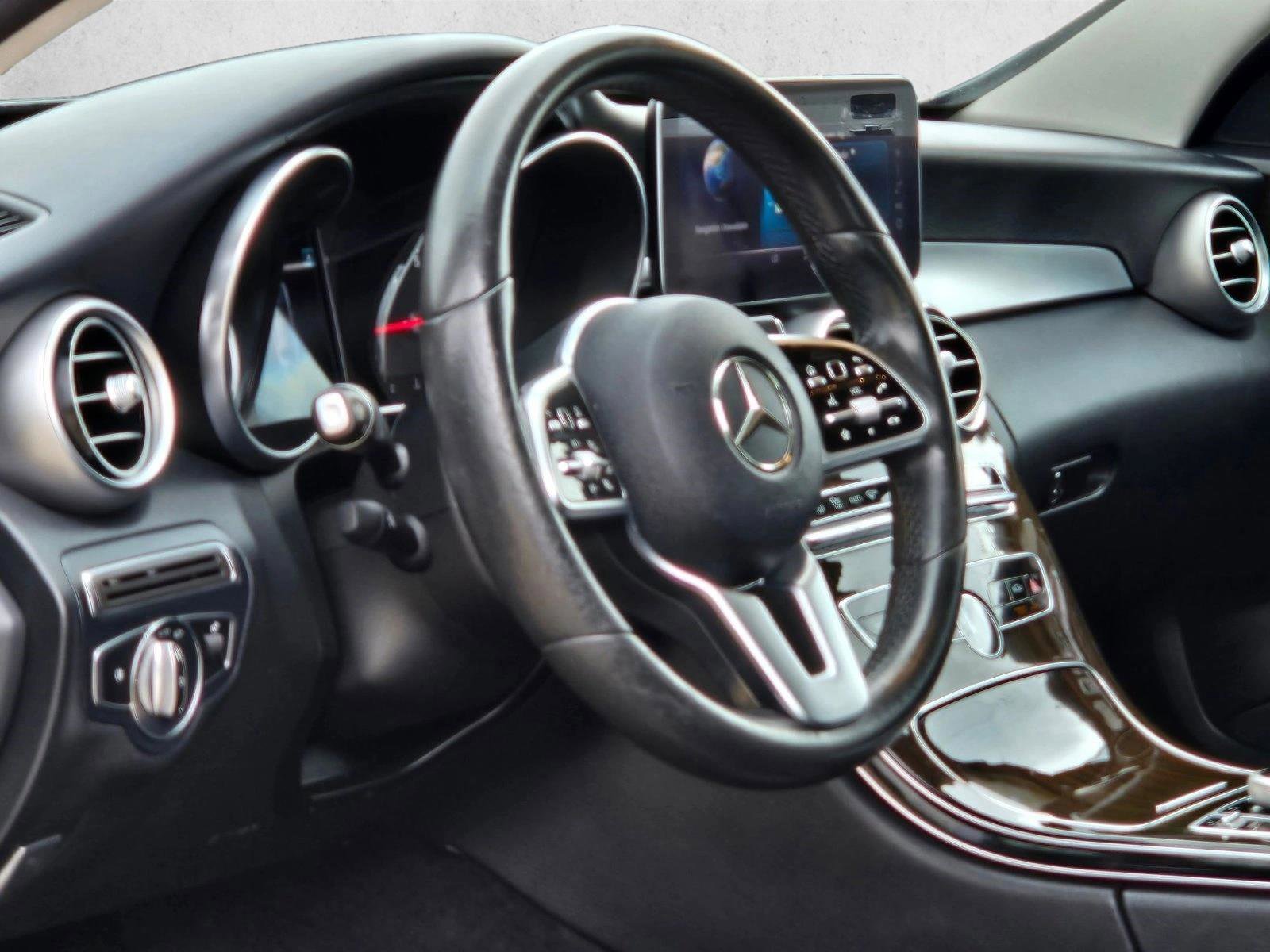 Used 2019 Mercedes-Benz C 300 Sedan image 9