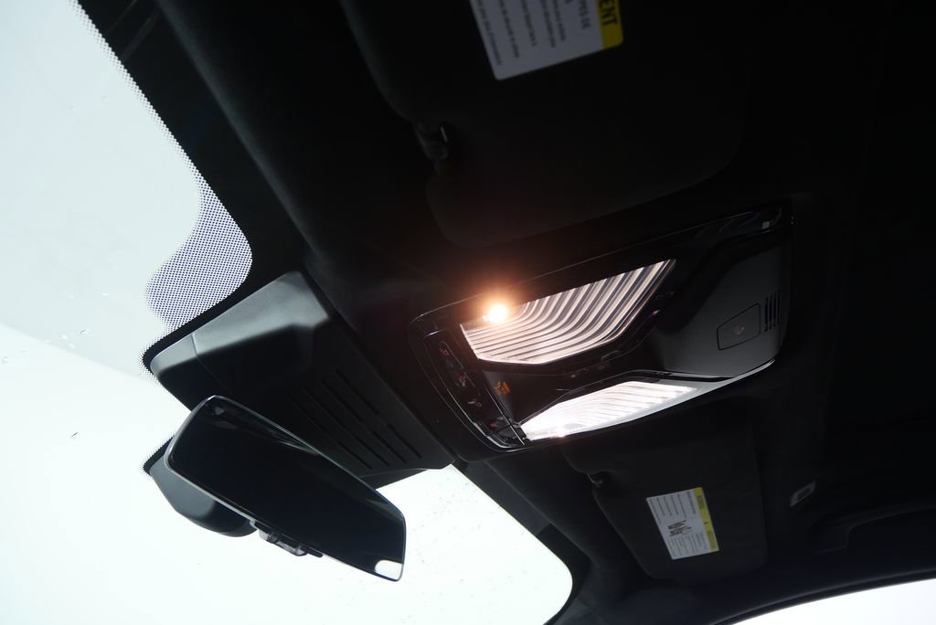 Used 2026 BMW X7 M60i image 22